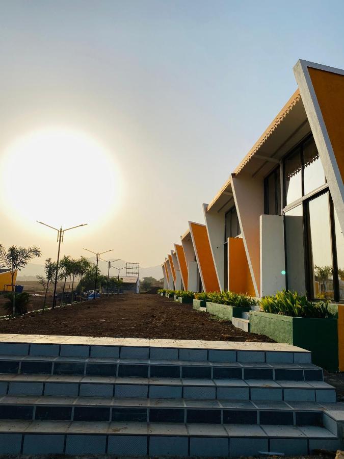 Mountain N Lake Resort Igatpuri Bagian luar foto