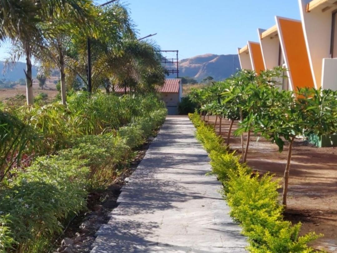 Mountain N Lake Resort Igatpuri Bagian luar foto